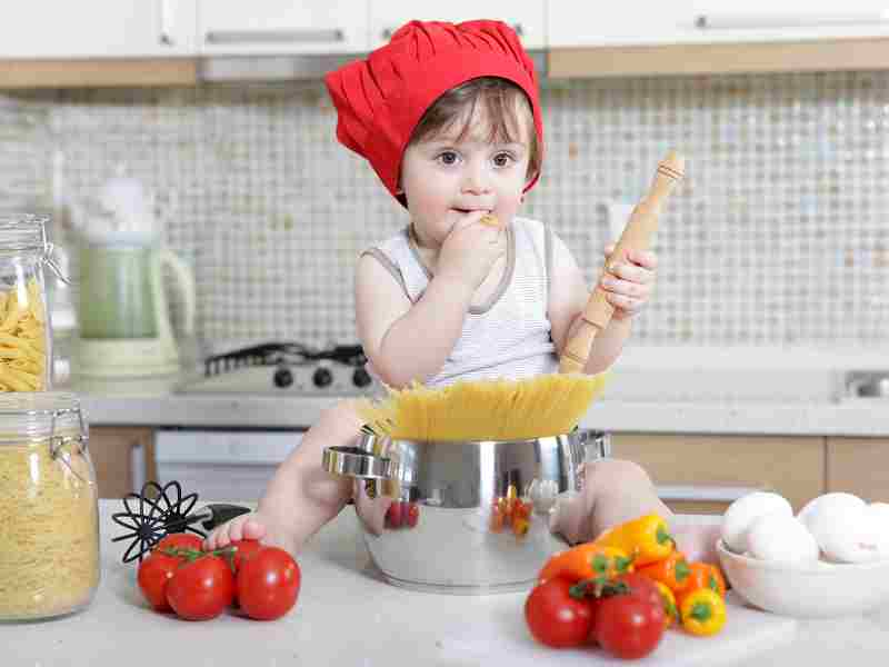 Costume for a baby that looks like a sushi chef